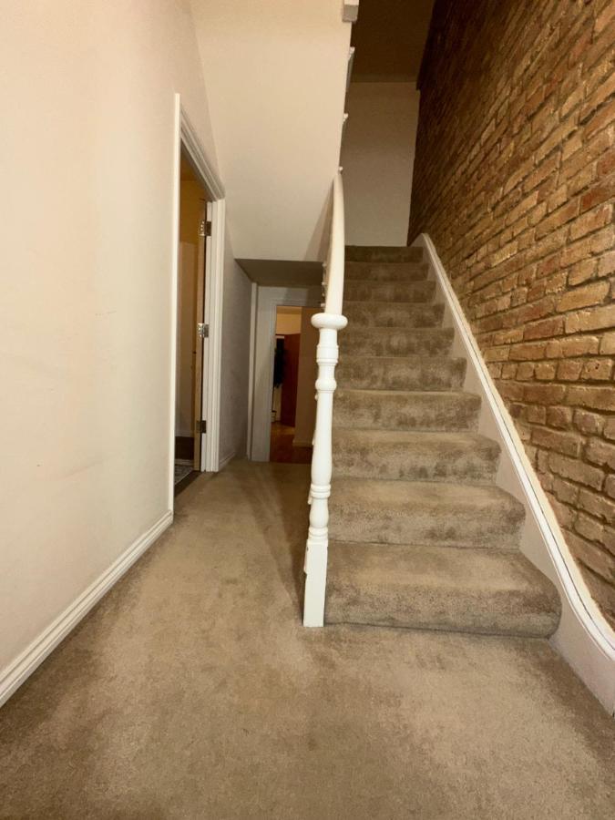 North London Spacious: 7-Bedroom Group Retreat with Gym Exterior photo